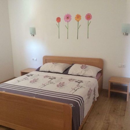 Apartmani "Grgic" Омиш Экстерьер фото