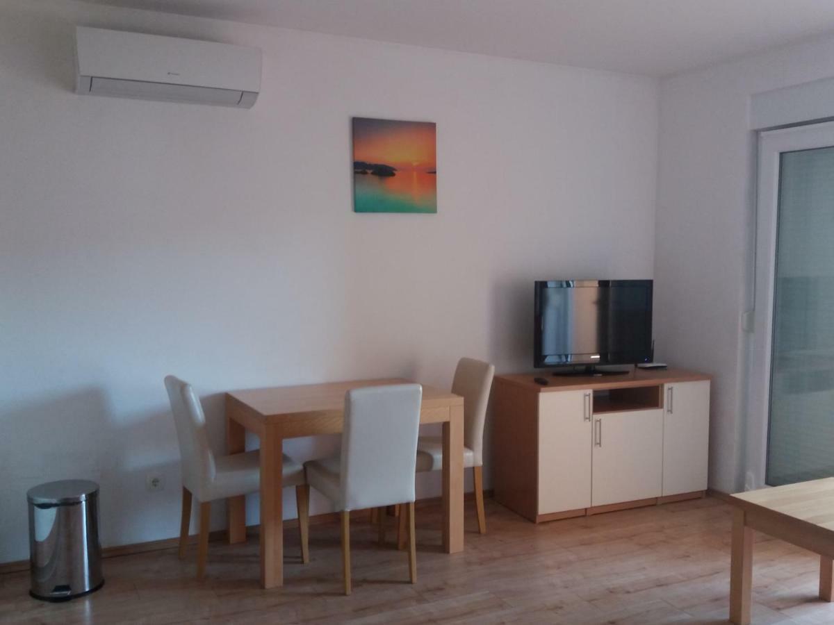 Apartmani "Grgic" Омиш Экстерьер фото