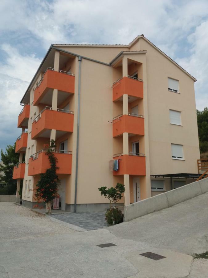 Apartmani "Grgic" Омиш Экстерьер фото