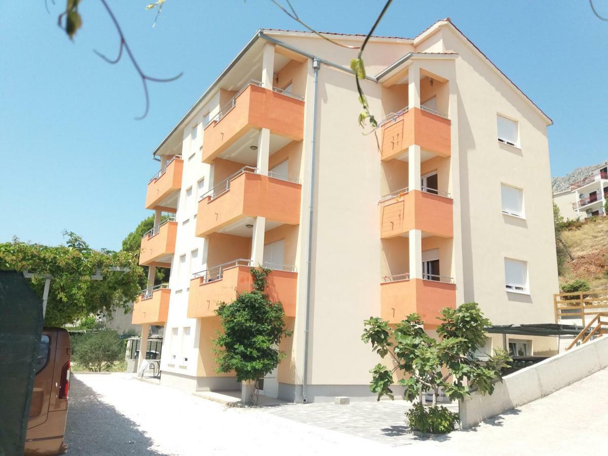 Apartmani "Grgic" Омиш Экстерьер фото